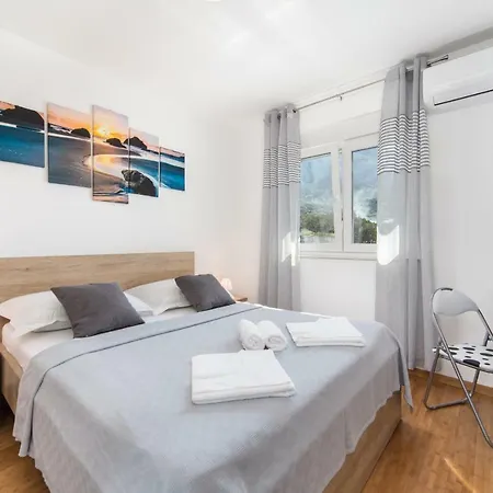 Midsummer Night's Dream Apartment Makarska
